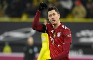 كابيلو يحث مانشستر يونايتد على التعاقد مع ليفاندوفسكي...