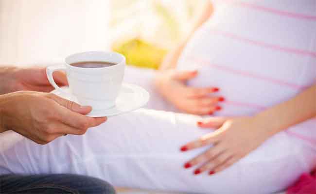 مشروبات لذيذة بديلة عن القهوة تناسبكِ في فترة الحمل...