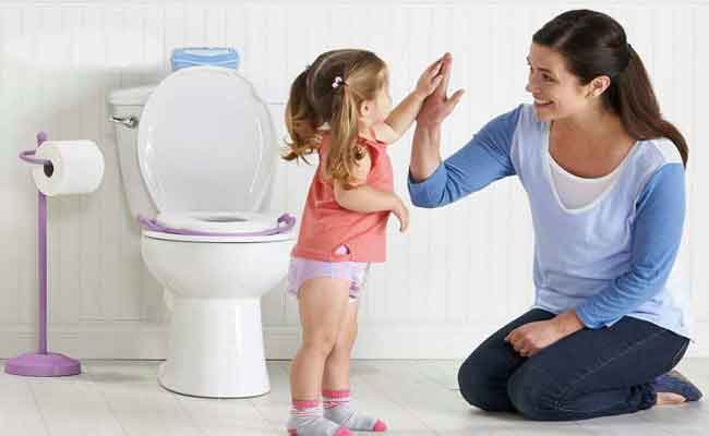 بالخطوات...طريقة ولا اسهل لتنظيف طفلكِ من الحفاض!