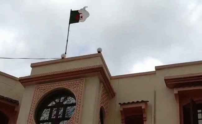 الجزائر تعيد افتتاح قنصليتها العامة بالعاصمة الليبية طرابلس...