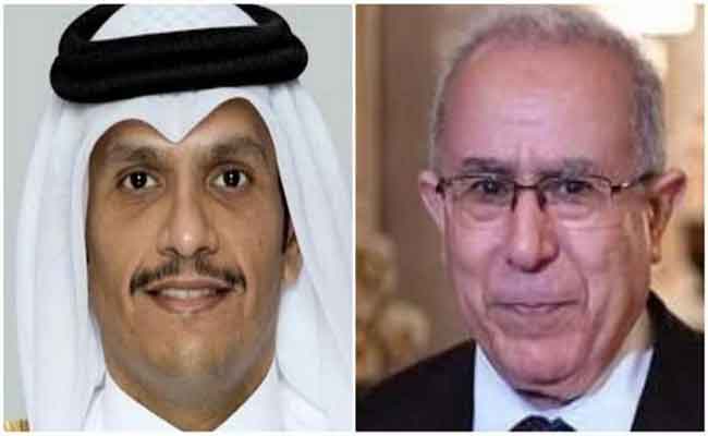 لعمامرة يجري محادثة هاتفية مع نائب رئيس مجلس الوزراء وزير خارجية قطر