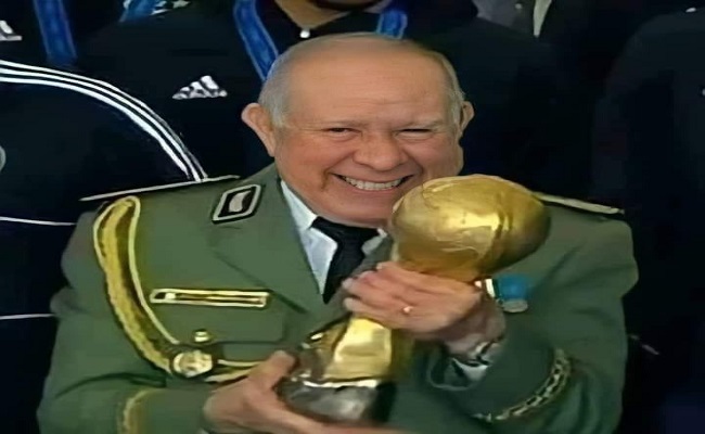 سكوب الجنرال شنقريحة يهدد أعضاء الاتحادية في حالة خروج المنتخب وبلماضي يرفض الرد على مكالمته