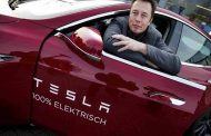 Teslaسترفع سعر خدمة مساعدة السائق...