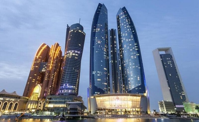 أمريكا تحذر رعاياها من السفر إلى الإمارات