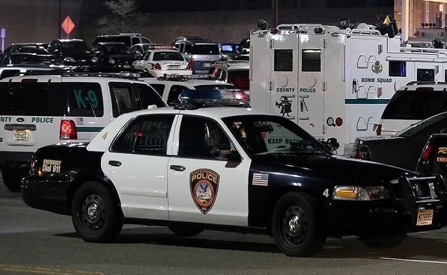 إصابة شرطي ومراهق مسلح بإطلاق نار في أمريكا