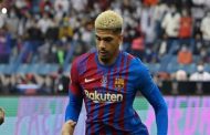 مانشستر يونايتد يراقب رونالد آراوخو...
