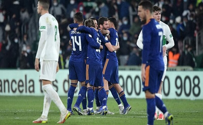 ريال مدريد يتخطى إلتشي...
