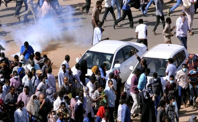 مقتل متظاهر برصاص الأمن في السودان