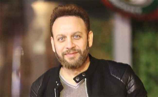 مصطفى قمر يختار