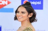 ياسمين رئيس لأول مرة أمام نجم مسرح مصرحمدي الميرغني في 