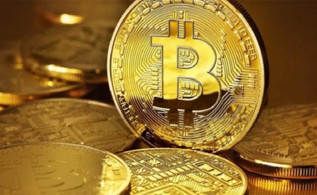 البيتكوين يهبط إلى 39 ألف دولار...