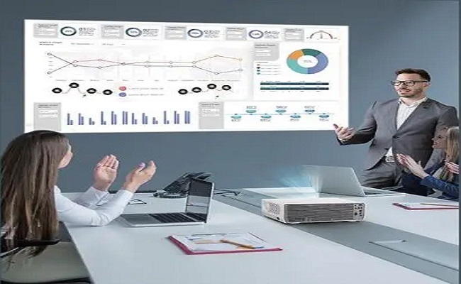 عقد الاجتماعات أصبح أكثر سهولة مع LG PROBREAM...