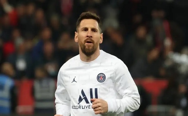 أرحب بعودة ميسي إلى برشلونة...