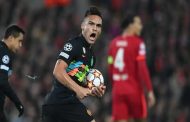 ليفربول يتأهل رغم الخسارة...