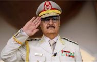 حفتر يتعهد إرسال مقاتلين ليبيين لدعم الروس في أوكرانيا