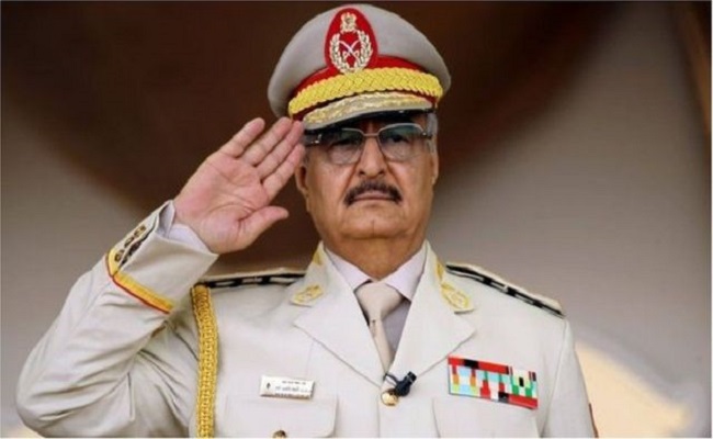 حفتر يتعهد إرسال مقاتلين ليبيين لدعم الروس في أوكرانيا