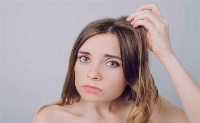 كيف تعرفون أنّكم تعانون من اكزيما الشعر؟