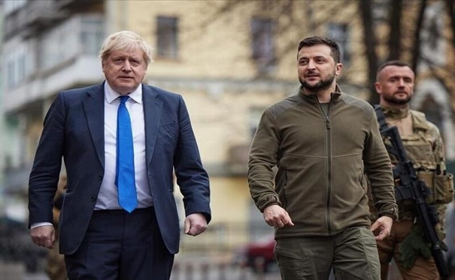 جونسون قد تستمر الحرب في اوكرانيا الى نهاية عام 2023...