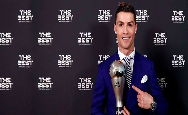 كل لاعب في العالم  يشغر بالغيرة من كريستيانو...