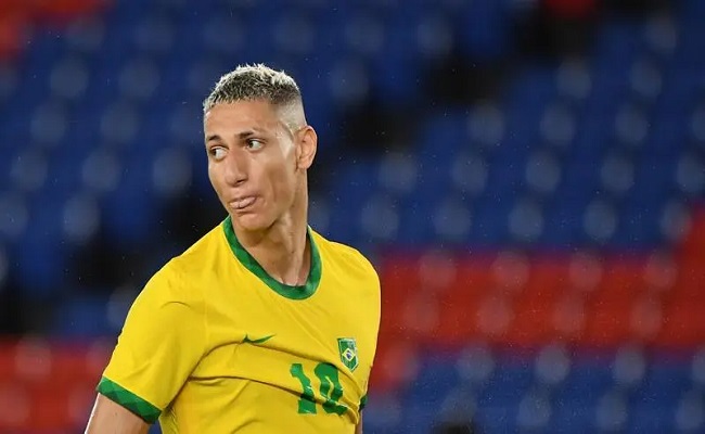ريتشارليسون يريد المشارك في دوري الأبطال...