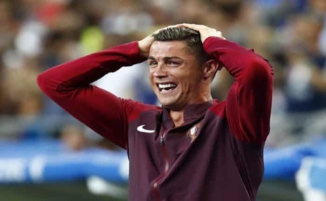 جماهير ليفربول تدعم كريستيانو...