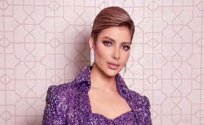 أصالة نصري تعود بألبوم مصري وديو مغربي مع أسماء لمنورفي صيف 2022...
