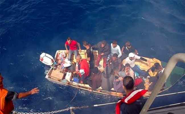 إحباط محاولة هجرة غير شرعية لـ20 شخصا في القل بسكيكدة