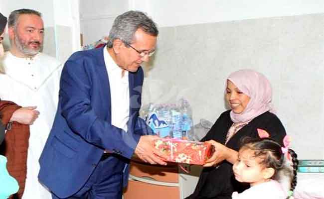 زيارة بن بوزيد مصلحة طب الأطفال بمستشفى