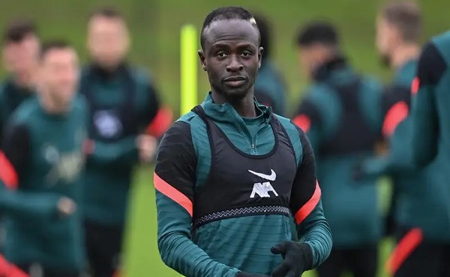 ماني بين فرنسا وألمانيا