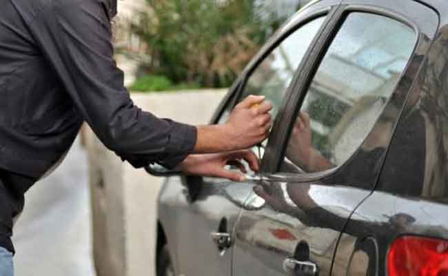 الإطاحة بشبكة إجرامية تحترف سرقة المركبات ببومرداس