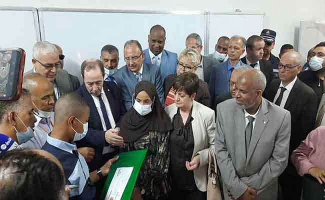 وزير التربية يعطي إشارة انطلاق امتحانات شهادة التعليم المتوسط دورة يونيو 2022 من تقرت