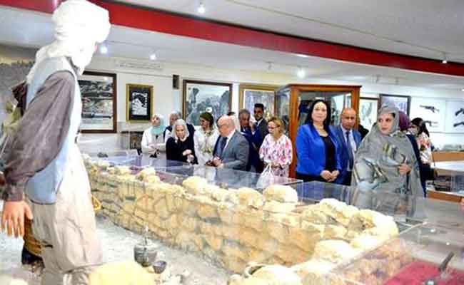 وفود وزارية عربية تزور متحفي المجاهد والجيش وجامع الجزائر