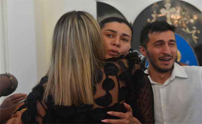 بدموع وحسرة...نجوم لبنان يودعون جورج الراسي في جنازة مهيبة تكريما لروحه وفنه