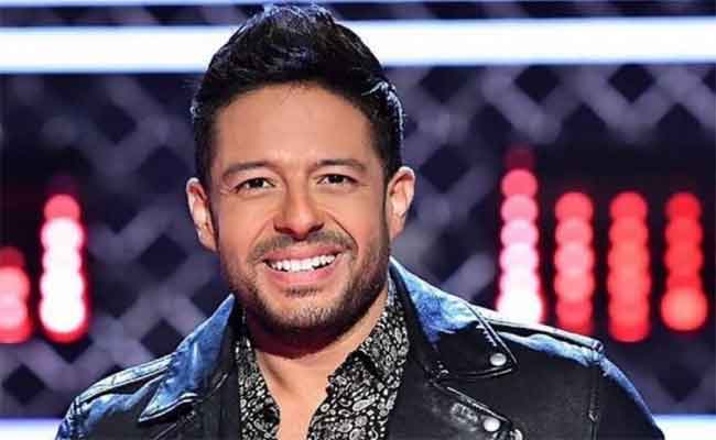 محمد حماقي يشوق جمهوره لجديده