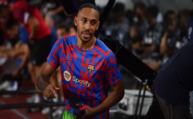 سطو مسلح على منزل أوباميانغ نجم برشلونة...