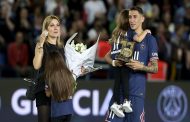 فكرت في الانتحار بسبب انتقال إلى مانشستر يونايتد...