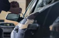 الإطاحة بشخصين يحترفان سرقة المركبات بتبسة