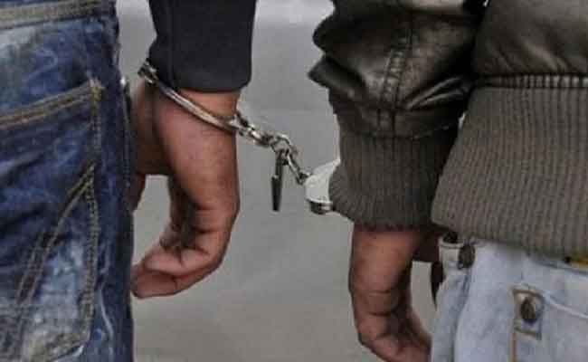 سطو شقيقين على محل لبيع وتصليح النظارات الطبية بباب الوادي
