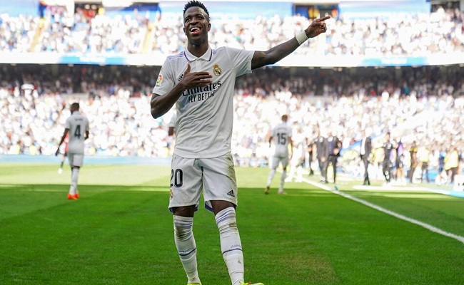ريال مدريد يدعم فينيسيوس...