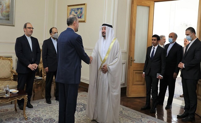 السفير الإماراتي يعود لإيران