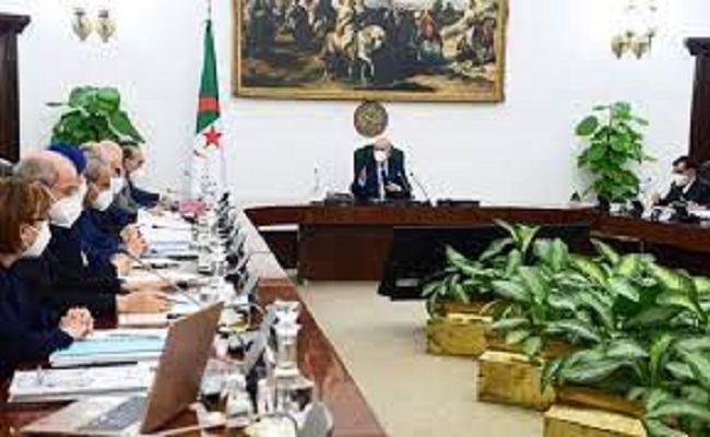لتدبير النفقات دمج وزارات والاستغناء على الإنتداب