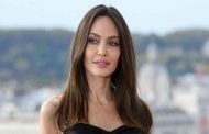 أنجلينا جولي تقدم سيرة حياة مطربة الأوبرا ماريا كالاس في فيلم