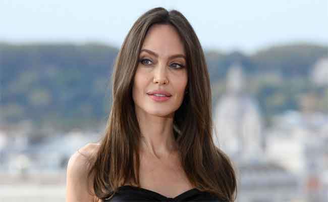 أنجلينا جولي تقدم سيرة حياة مطربة الأوبرا ماريا كالاس في فيلم