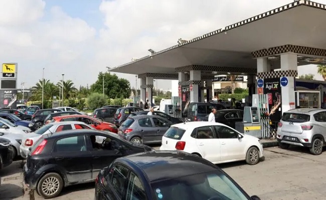 شركات التوصيل تستخدم الخيول للتغلب على أزمة الوقود في تونس