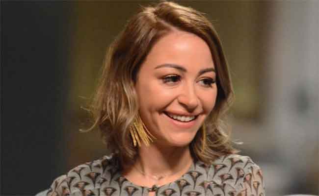 السلطات المصرية تطلق سراح منة شلبي بكفالة مالية بعد توقيفها بتهمة حيازة مواد مخدِّرة...