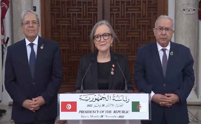 تثمين رئيسة الحكومة التونسية وقوف الجزائر مع بلادها في