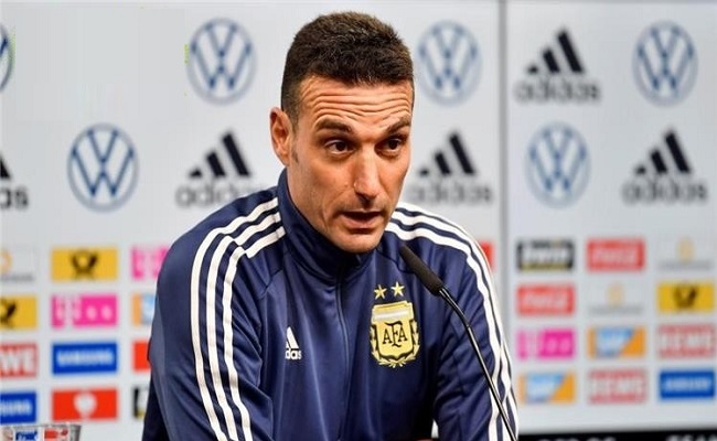 سكالوني منتخب الأرجنتين ليس ملزما بالفوز بكأس العالم...