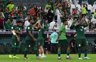 الضربات تتوالى على المنتخب السعودي...