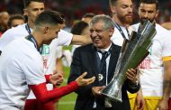 سانتوس مدرب البرتغال رونالدو يتفهم الضغط الواقع عليه...