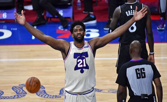 NBA جويل إمبيد يقترب من 4 أرقام مزدوجة...